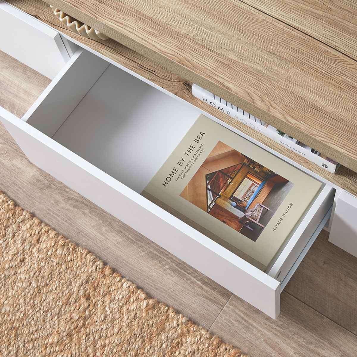 Sadie Entertainment Unit