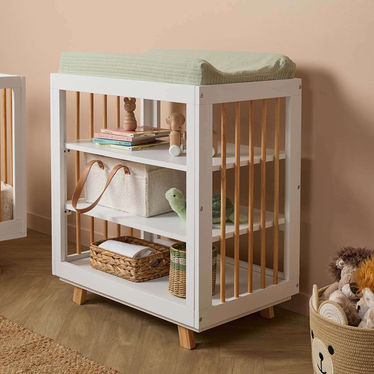 Aspen White Natural Four Piece Nursery Set