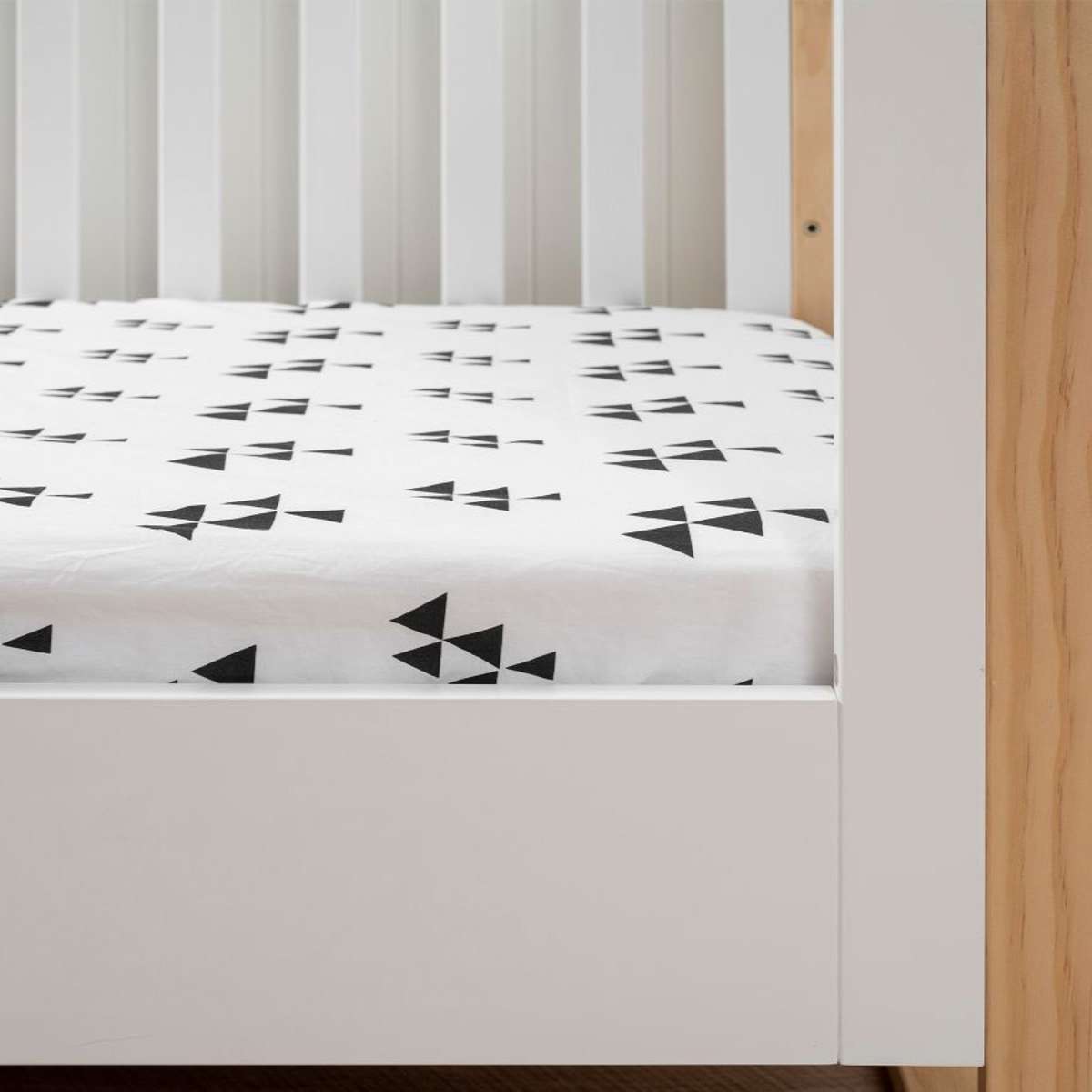 Boston Cot Toddler Bed Conversion - White