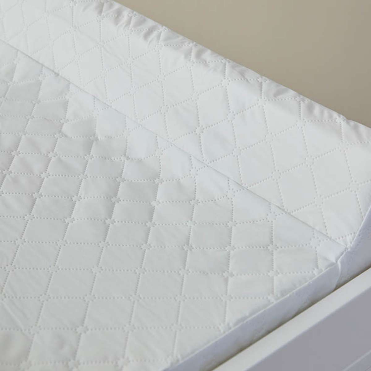 Aspen White Natural Five Piece Nursery Furniture Set