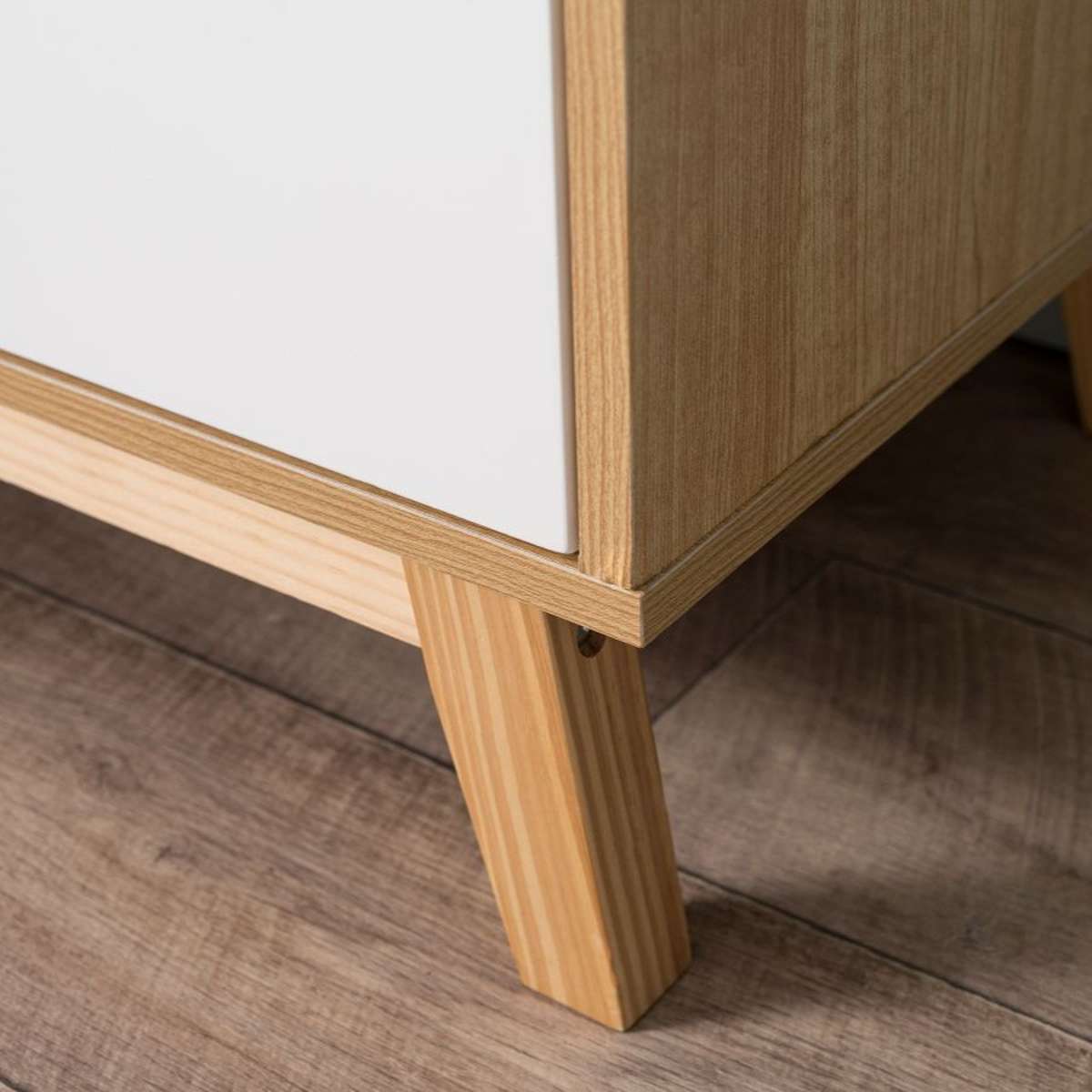 Aspen Six Drawer - White/Natural