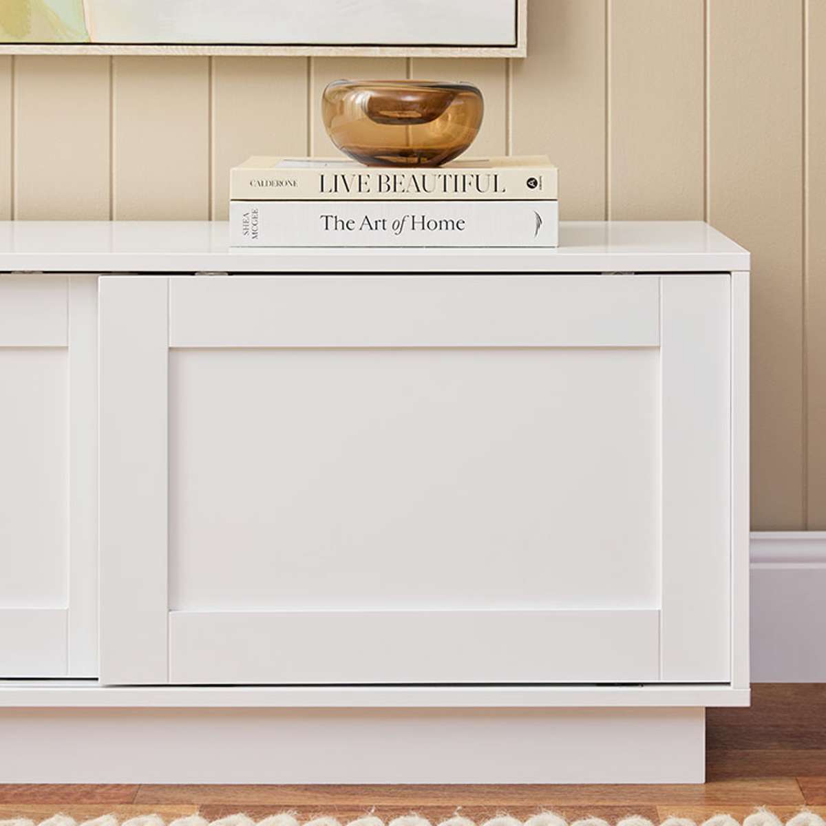 Eros Entertainment Unit - White