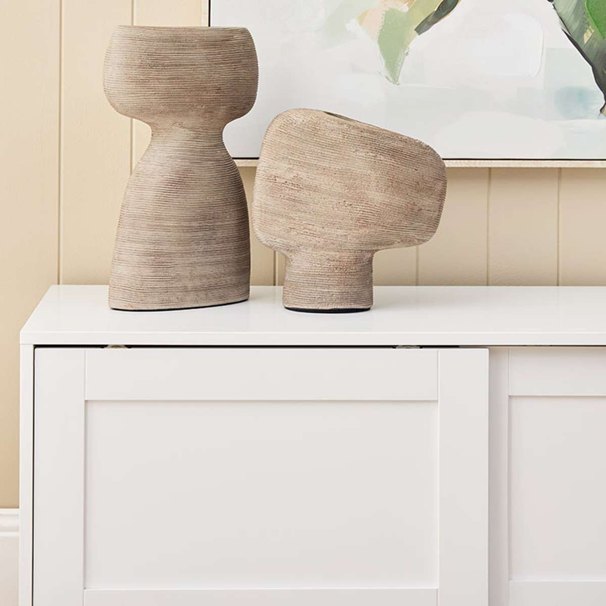 Eros Entertainment Unit - White