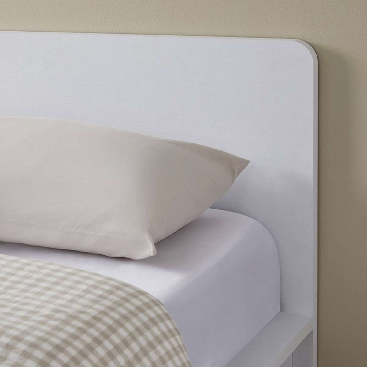 Carson Queen Bed - White