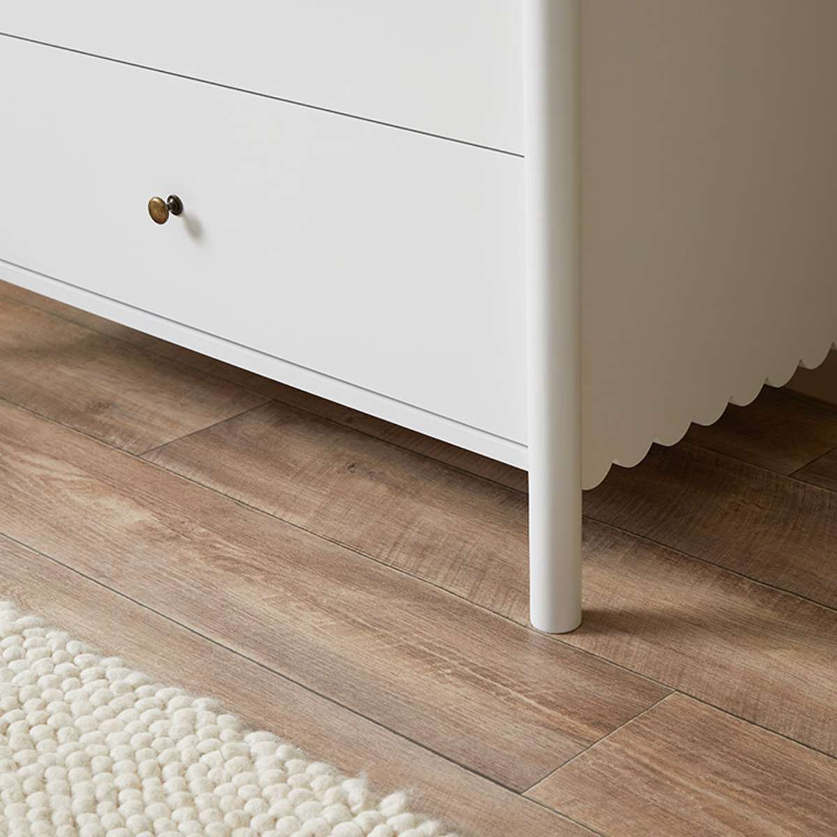 Maisie Scalloped Change Table