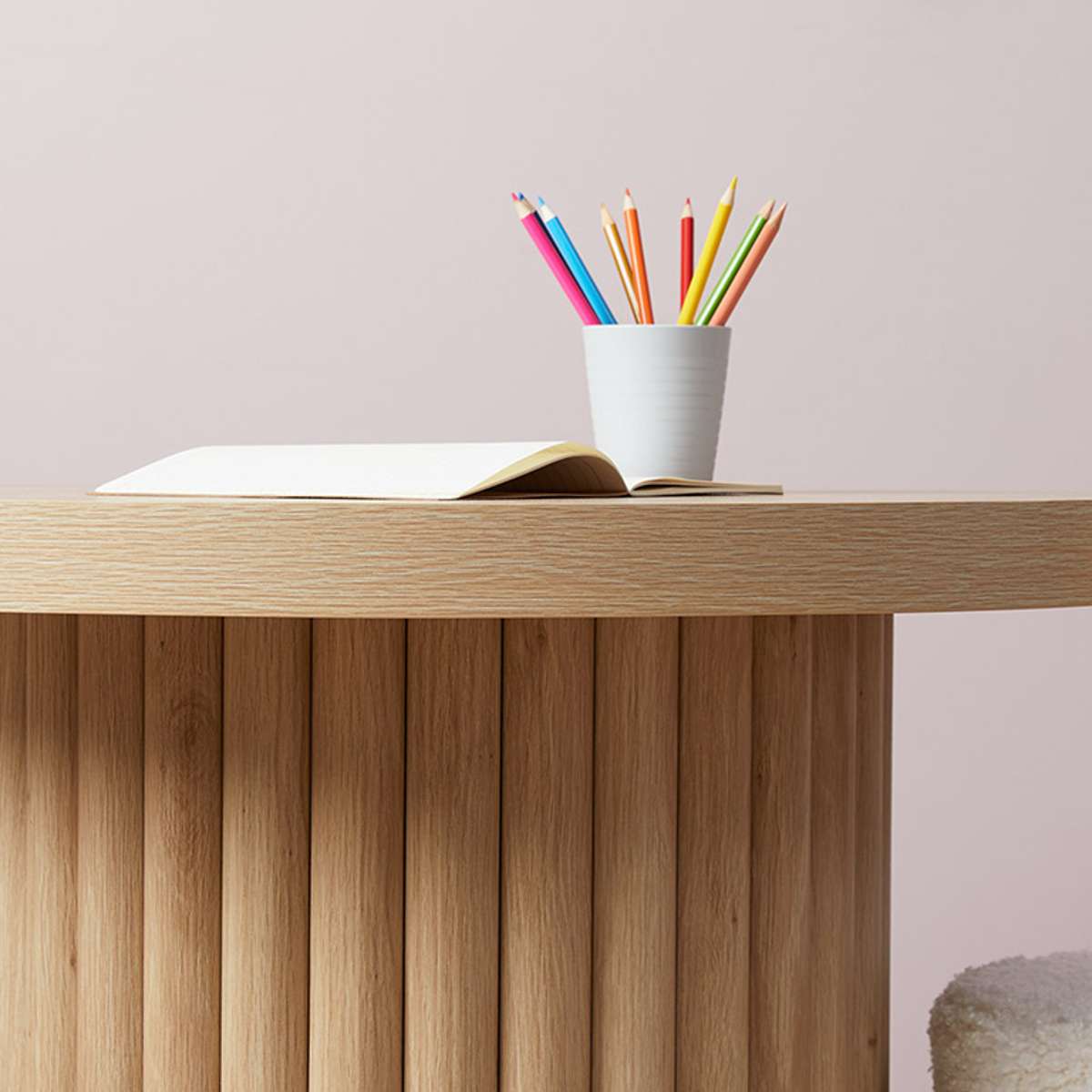 Mini Roo Ribbed Play Table