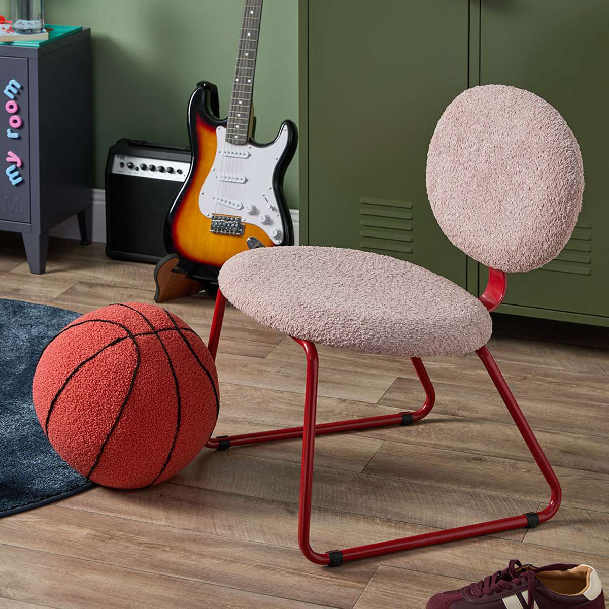 Charley Easy Chair - Pink/Red