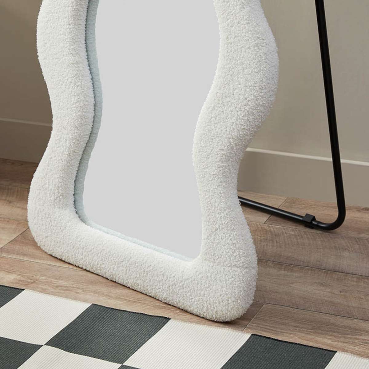 Wiggly Mirror - White Teddy