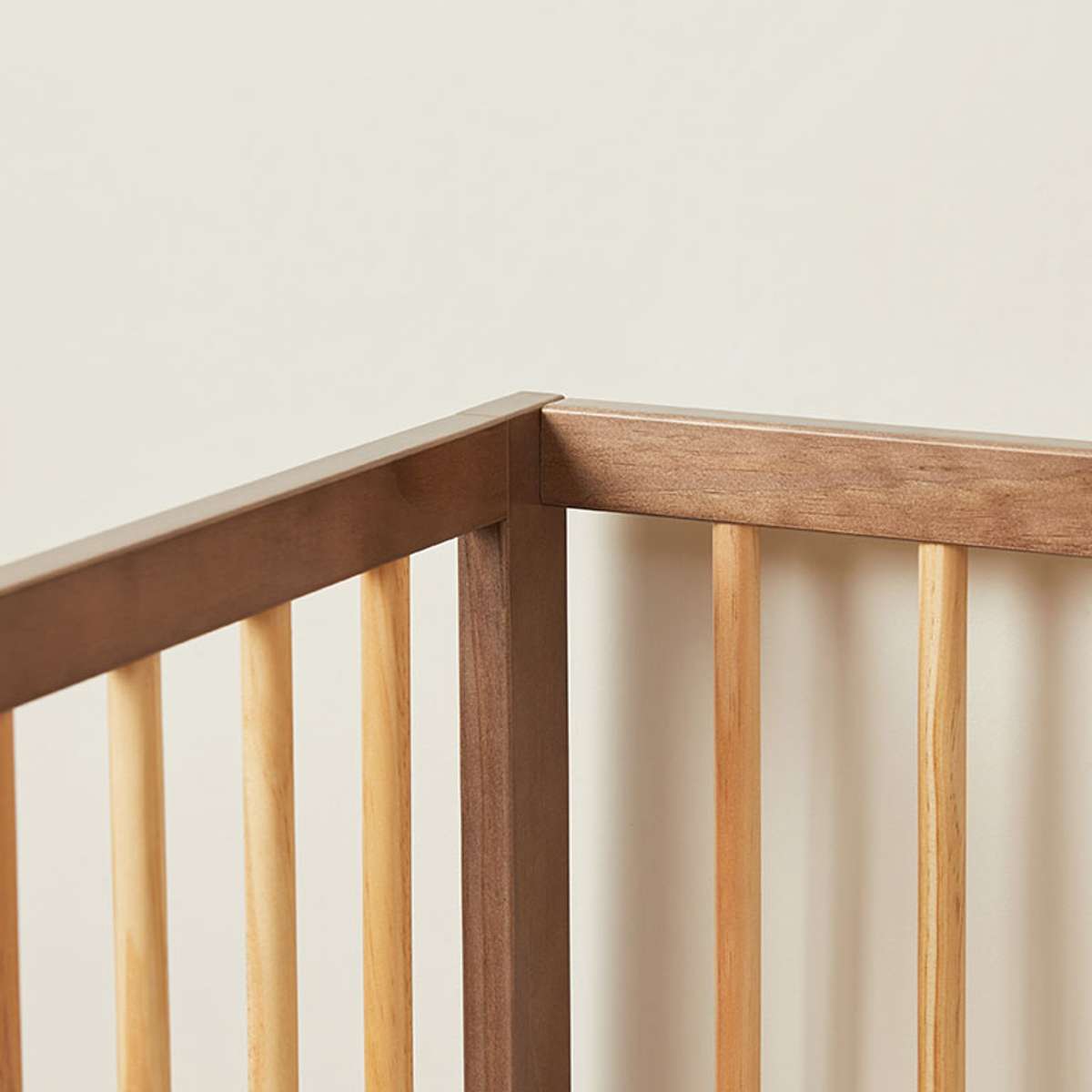 Mocka Dream Cot - Almond/Natural