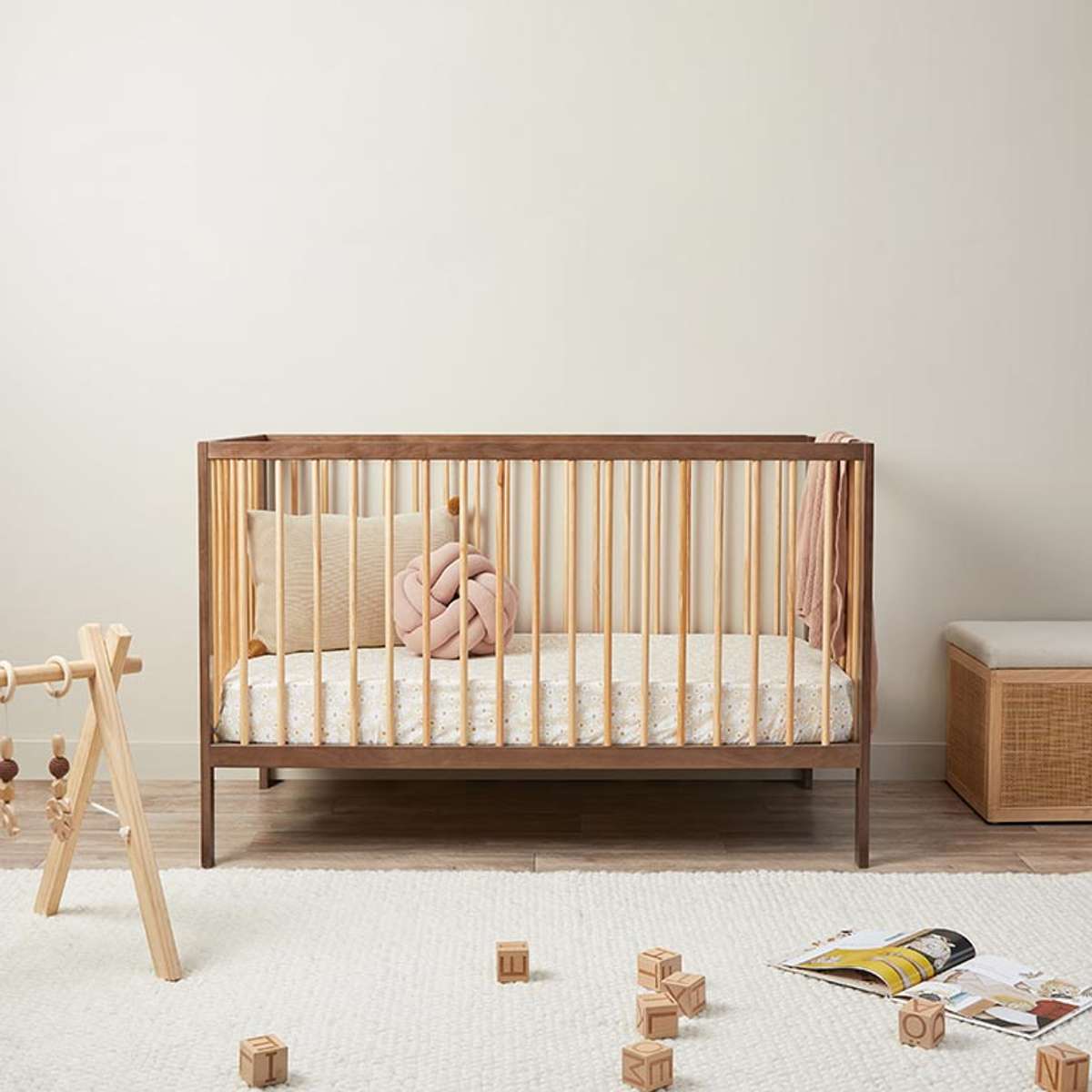 Mocka Dream Cot - Almond/Natural