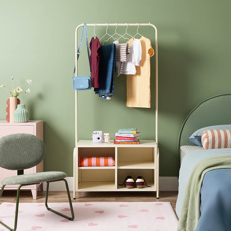 The Daily Rail - Cream