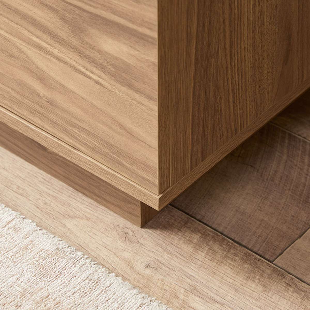 Maverick Six Drawer - Pecan