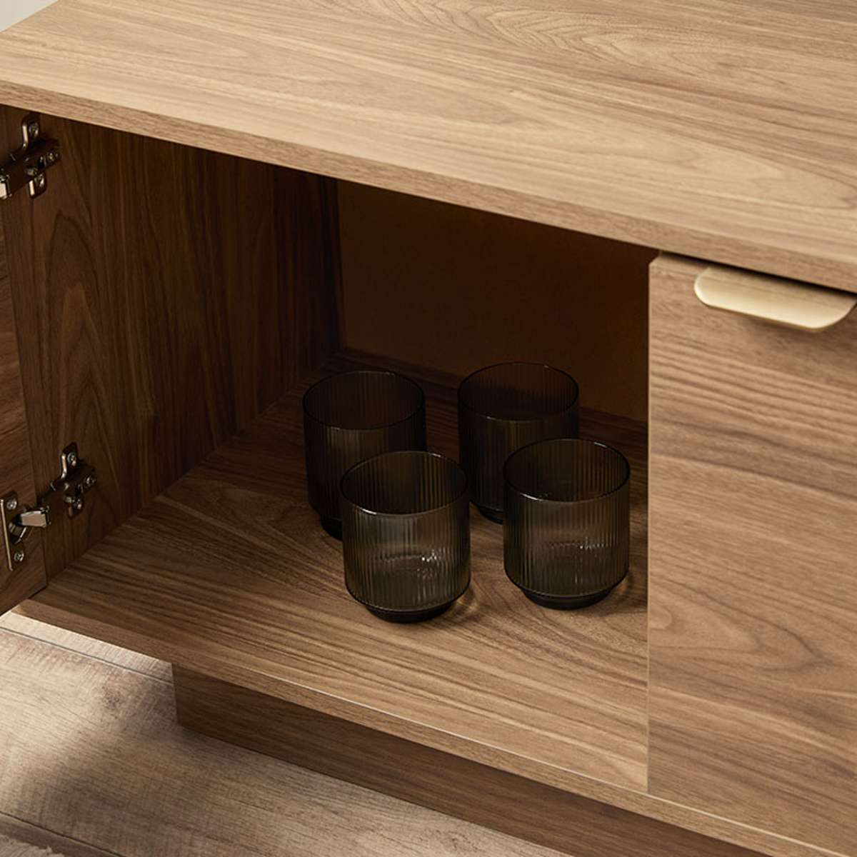 Maverick Entertainment Unit - Pecan