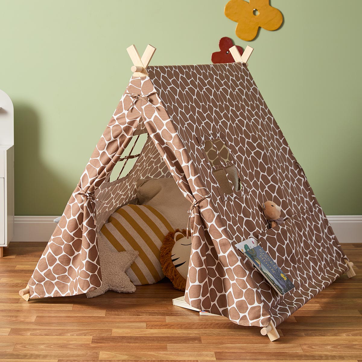 Minka House - Giraffe