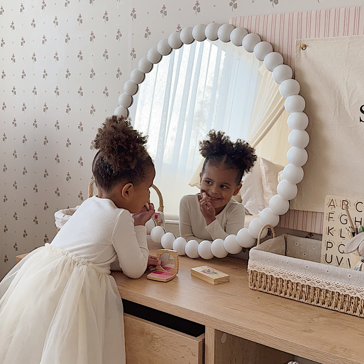 Bobbin Mirror - Round - White